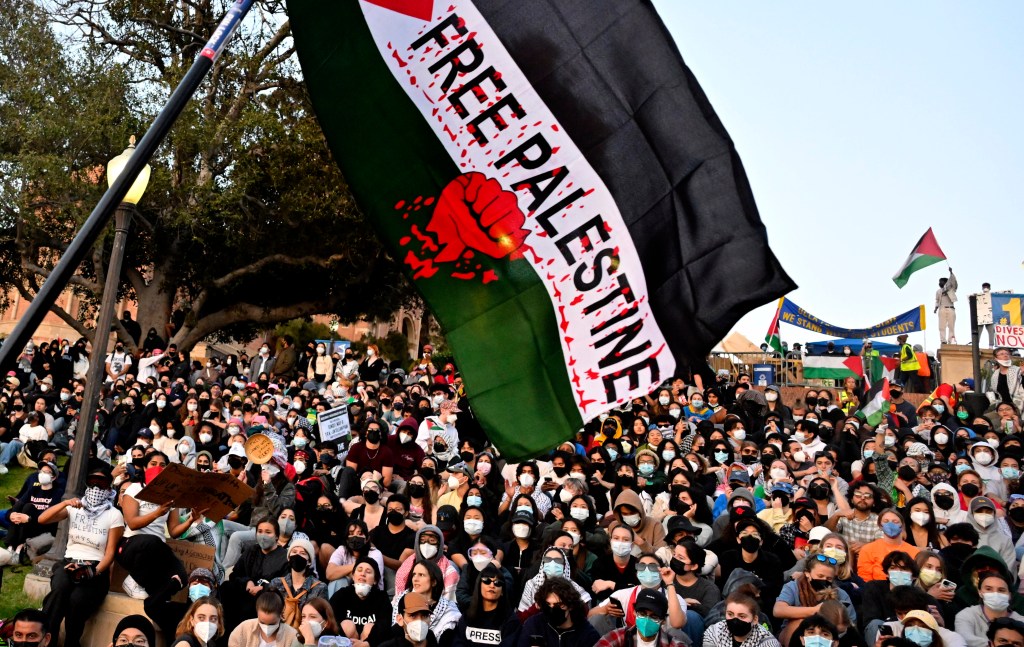 Federal prosecutors support UCLA students and professor in antisemitism lawsuit – San Bernardino Sun