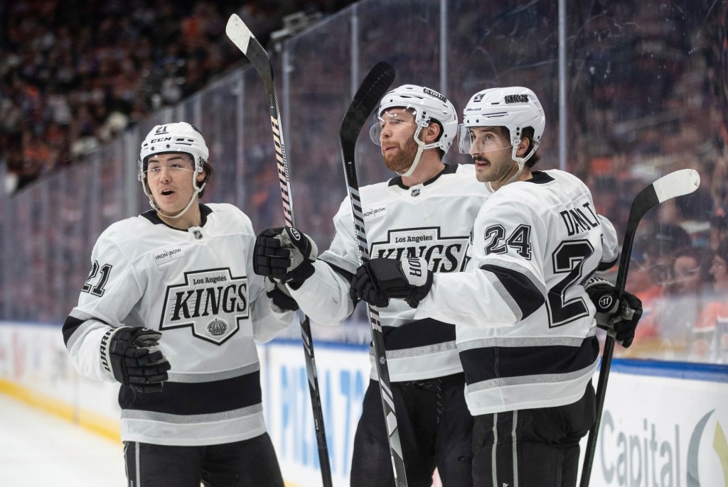 Kings rout Oilers, clinch home-ice advantage against them for playoffs