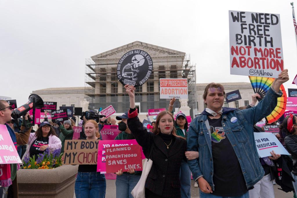 Supreme Court appears divided over whether states can cut off Planned Parenthood funding