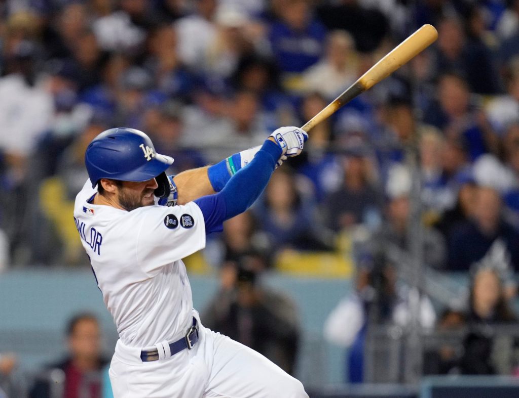 Dodgers release versatile veteran Chris Taylor – San Bernardino Sun