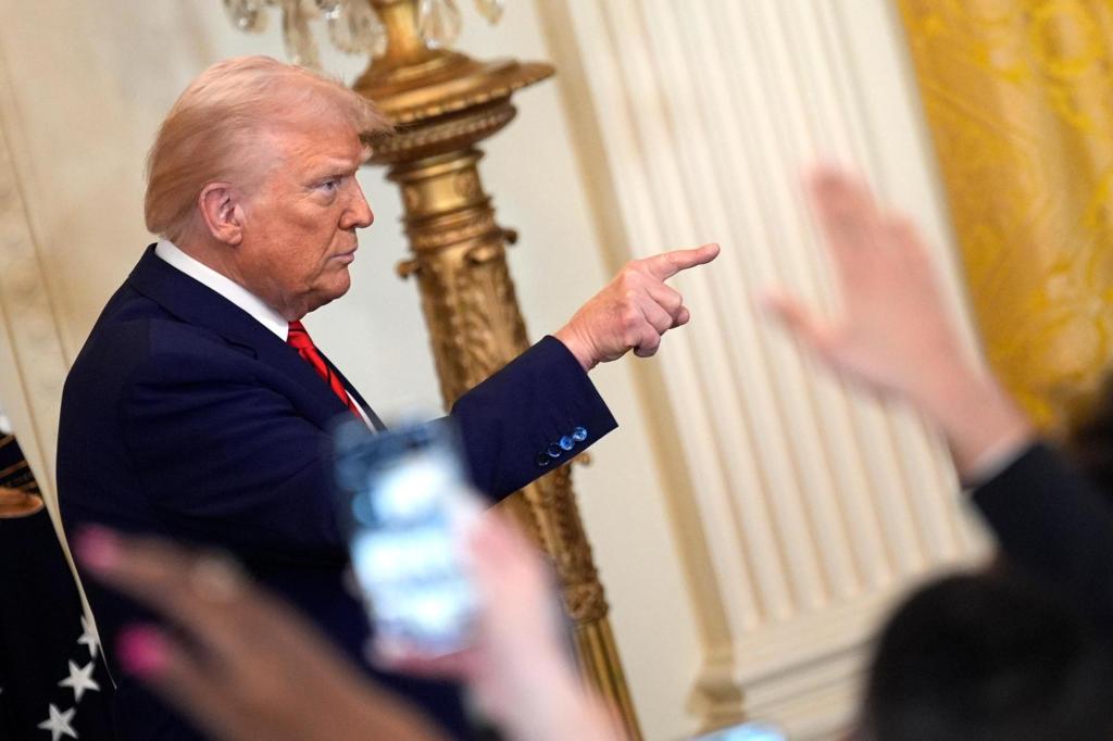 Trump to undergo physical exam Friday as health questions linger – San Bernardino Sun