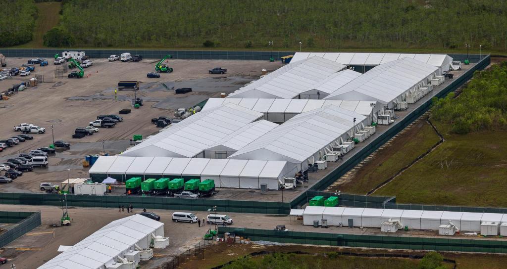 DOJ seeks pause on Florida immigration detention center lawsuit, cites government shutdown – San Bernardino Sun