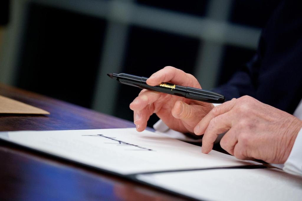 People pardoned by Trump want banks to forgive their past, too – San Bernardino Sun