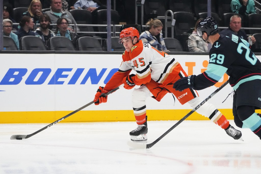 Bennett Sennecke scores, but Ducks fall to Kraken in season opener – San Bernardino Sun