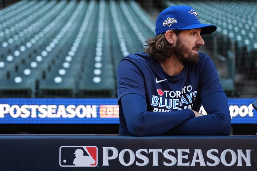 Blue Jays’ Kevin Gausman says they can compete with Dodgers in World Series – San Bernardino Sun