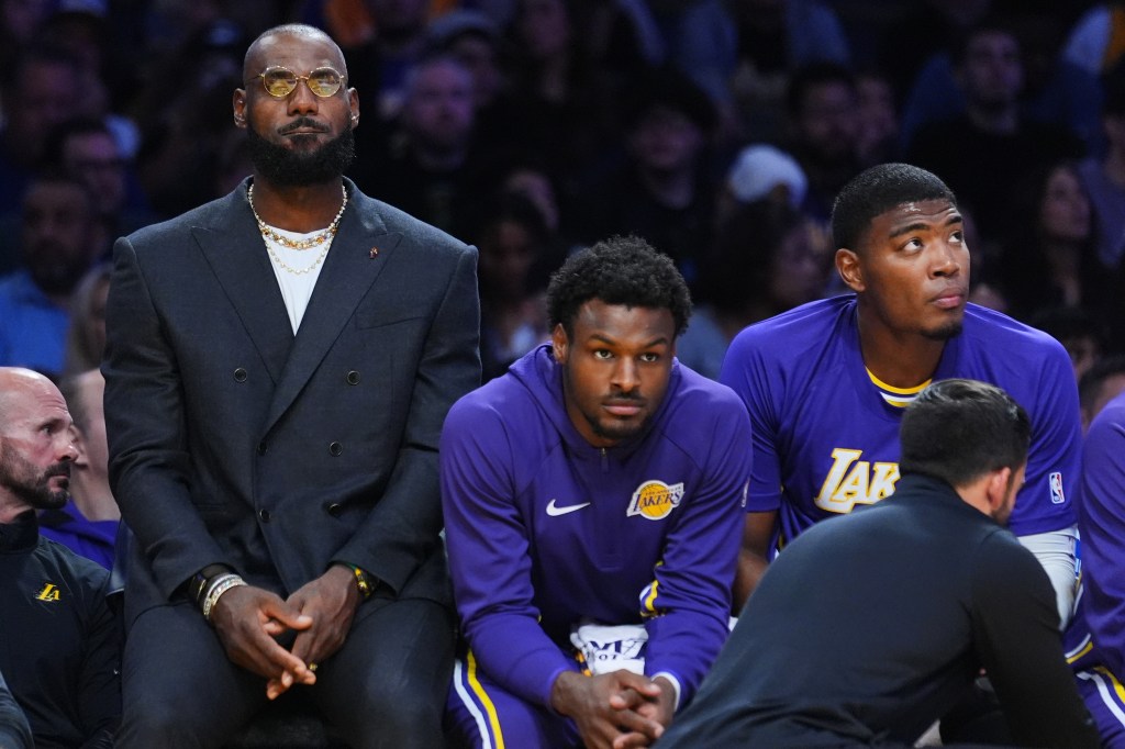It’s cleanup in every aisle for LeBron-less Lakers