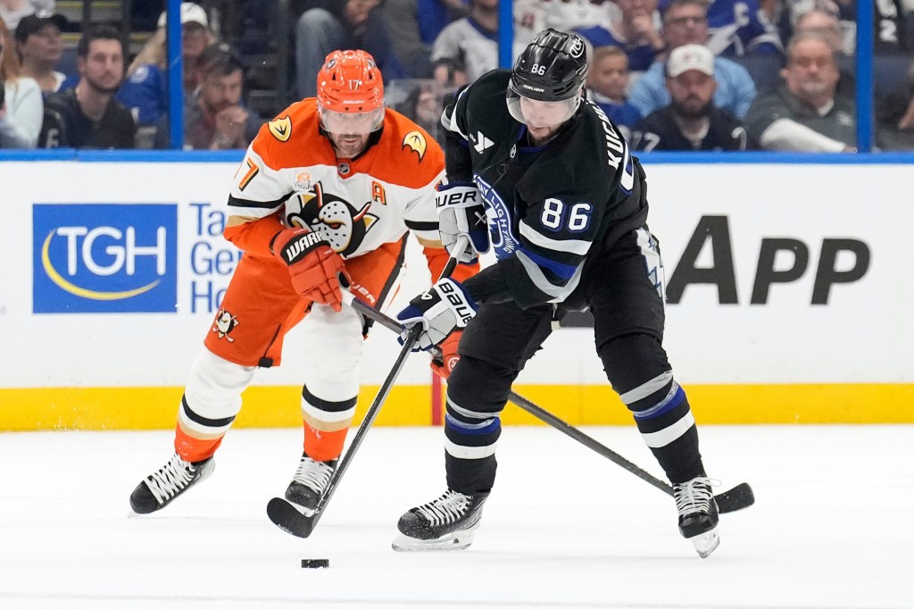 Tampa Bay edges Ducks as Kucherov scores 1,000th point – San Bernardino Sun
