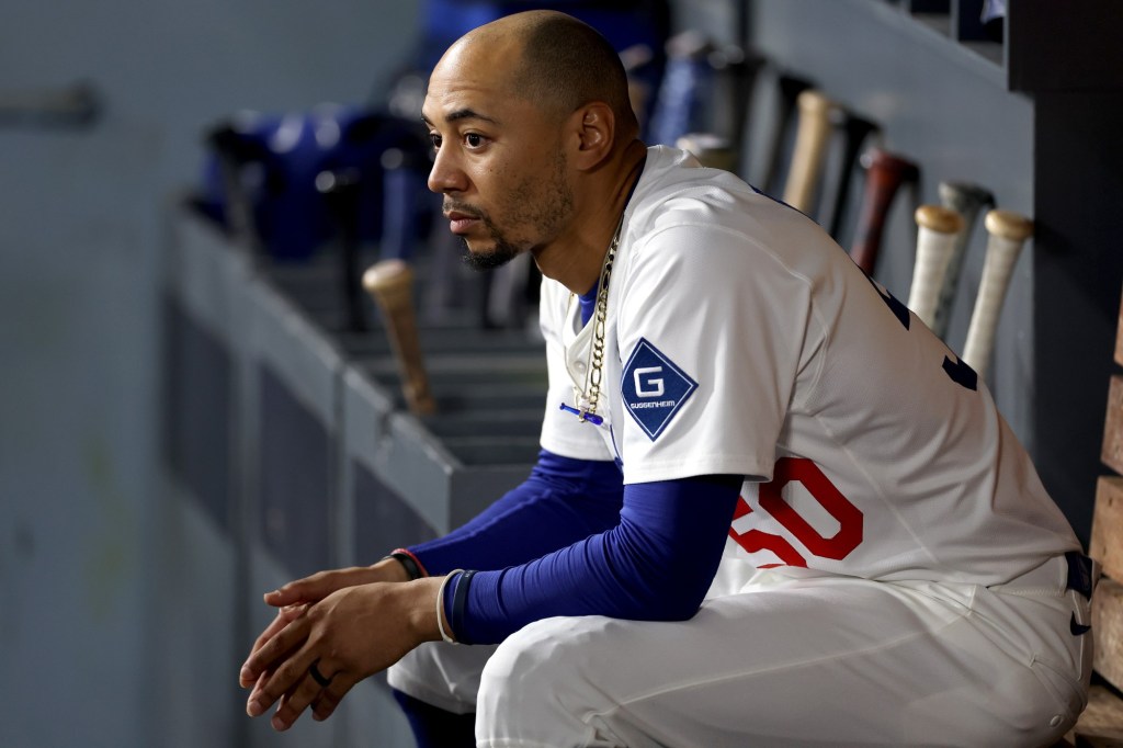 Dodgers’ Mookie Betts still scuffling at the plate