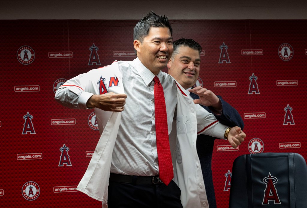 New Angels manager Kurt Suzuki looks to prove himself with 1-year deal – San Bernardino Sun