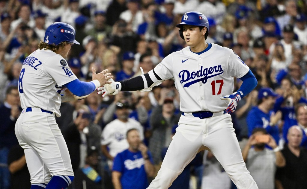 Dodgers hit 5 home runs in Game 1 rout of Reds – San Bernardino Sun