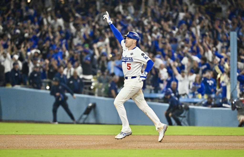 Freddie Freeman’s walk-off homer lifts Dodgers to 18-inning win in World Series Game 3 – San Bernardino Sun