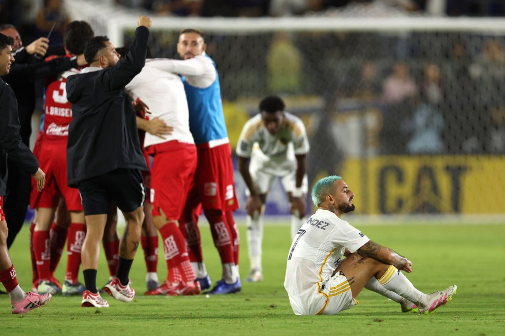 Toluca scores 2 late goals to defeat Galaxy in Campeones Cup – San Bernardino Sun