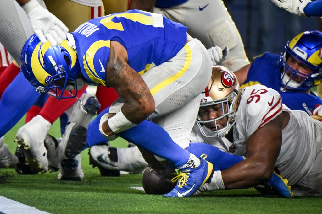 Rams look nothing like Super Bowl contenders in loss to 49ers