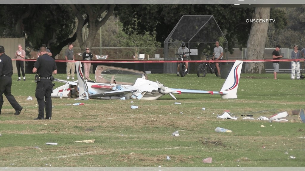 Pilot who crash-landed in Long Beach’s Heartwell Park told tower he lost power – San Bernardino Sun