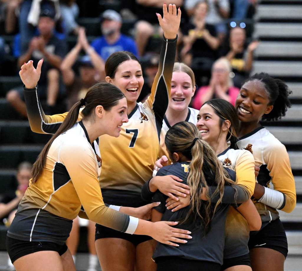 Temecula Valley girls volleyball team again selected for Division 1 – San Bernardino Sun