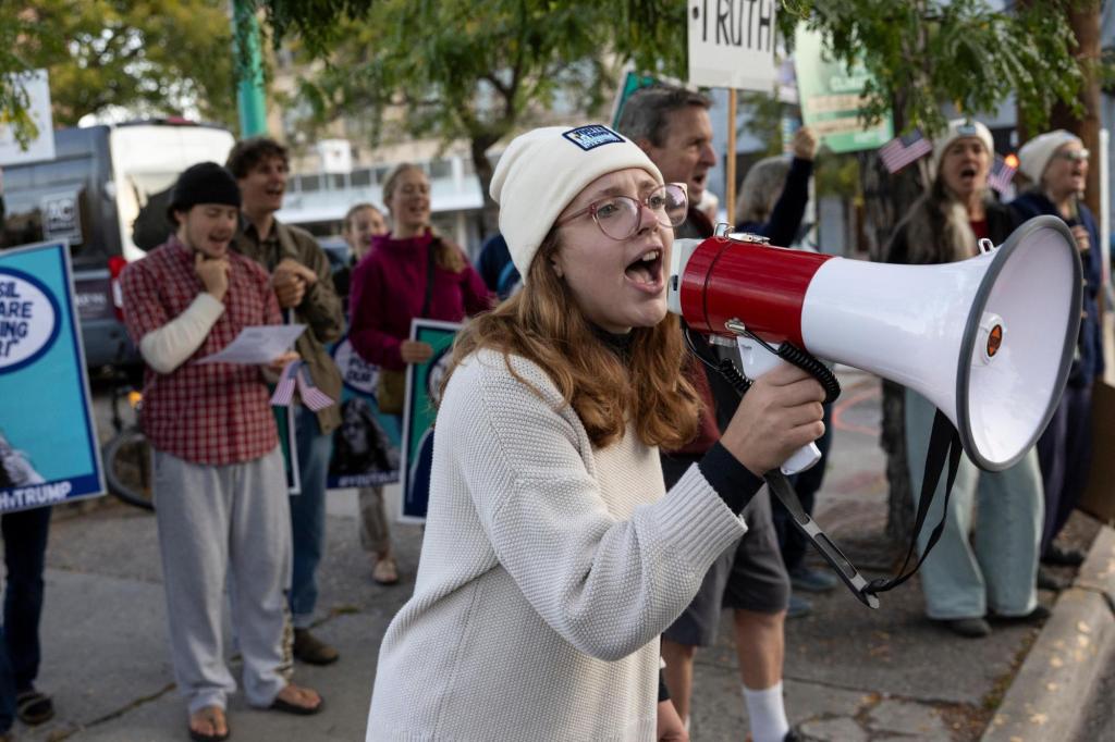 Judge dismisses young climate activists’ lawsuit challenging Trump on fossil fuels – San Bernardino Sun