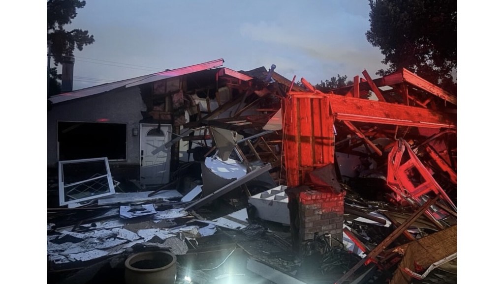 Gas leak caused home explosion that hospitalized 9 in Chino Hills – San Bernardino Sun