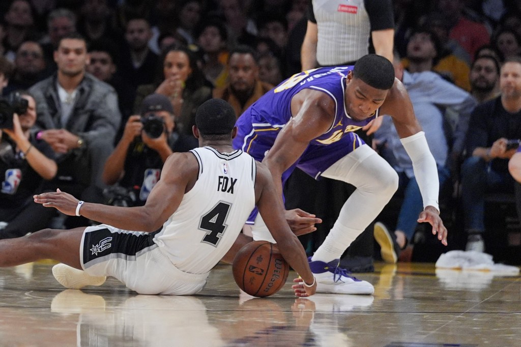 Lakers again use traditional court for NBA Cup quarterfinal vs. Spurs – San Bernardino Sun