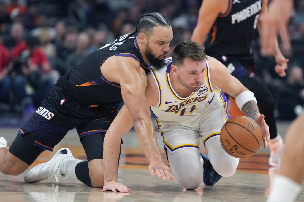 Lakers eke out win over Suns in frantic 4th quarter – San Bernardino Sun
